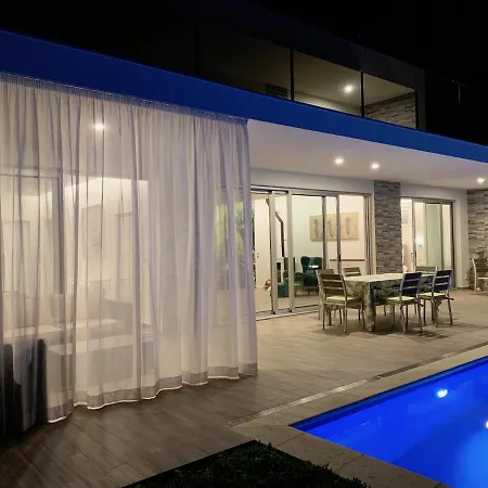 Sunset Ocean ゲストハウス