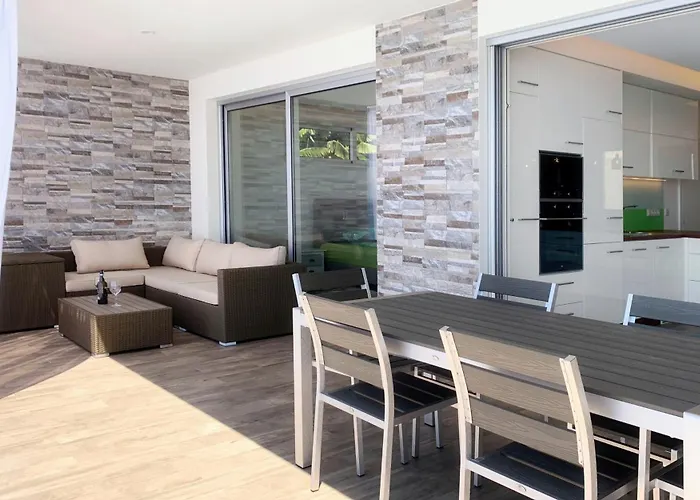 Sunset Ocean ゲストハウス 4*